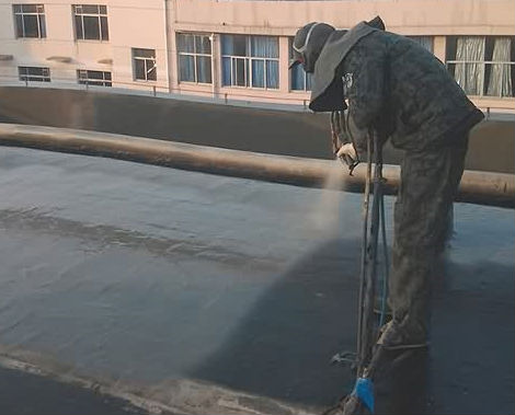 如何解決聚脲噴涂機施工時出現的突發問題